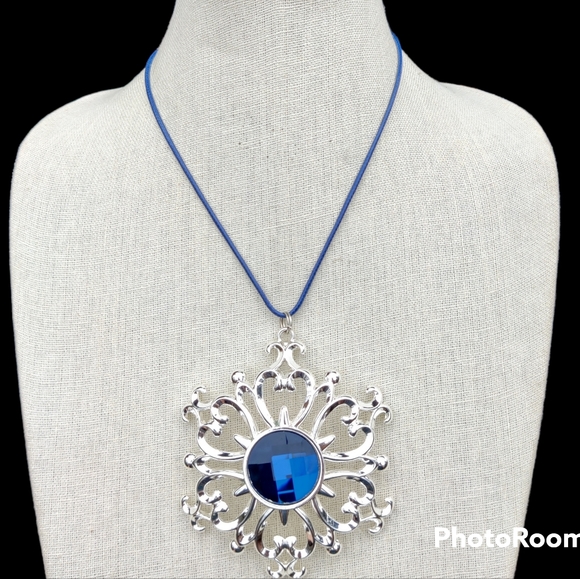RARE Lenox Large Blue crystal flower pendant necklace - Picture 3 of 7